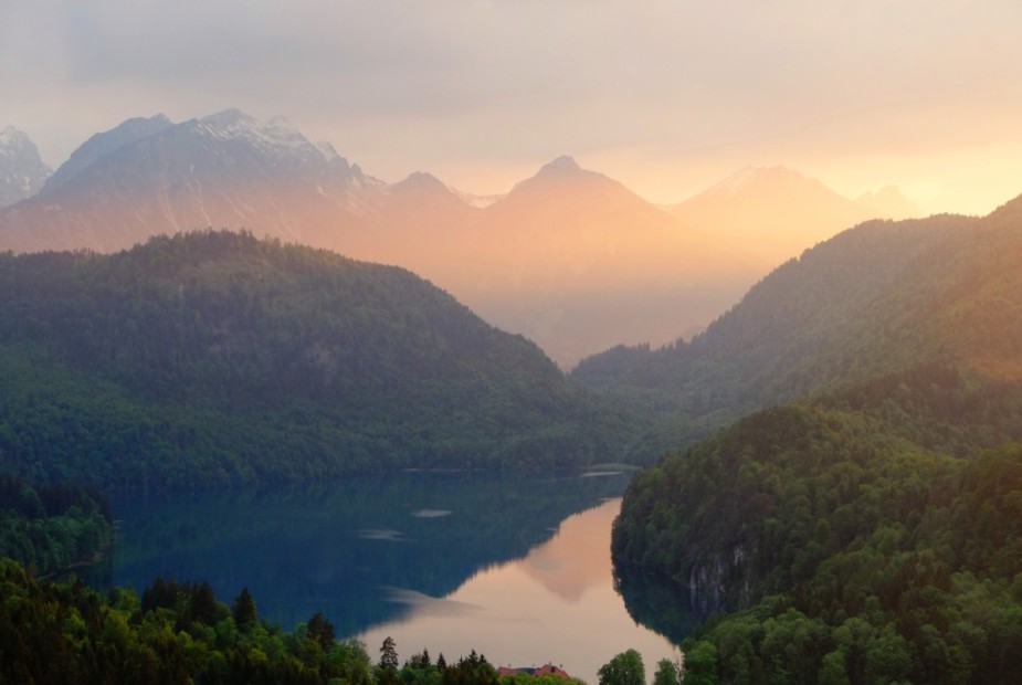 Výhled od zámku Neuschwanstein, Německo