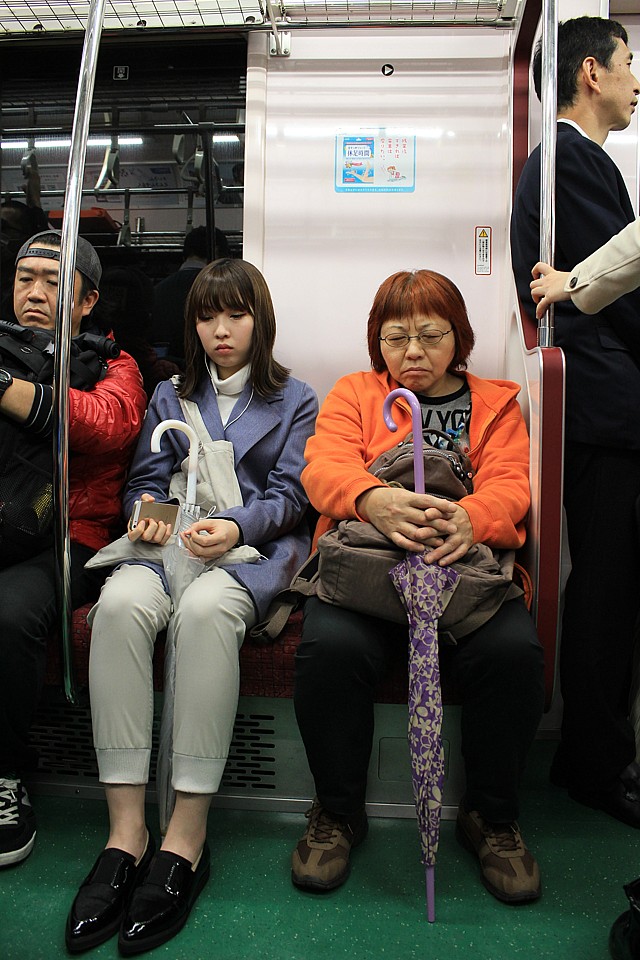 Spící Japonka v metru
