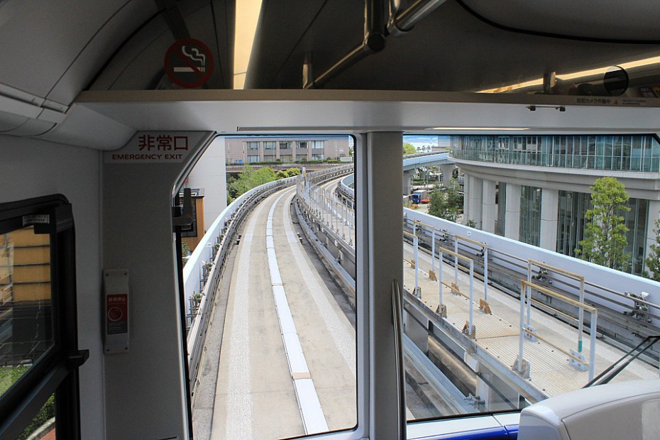 Pohled z kabiny monorailu